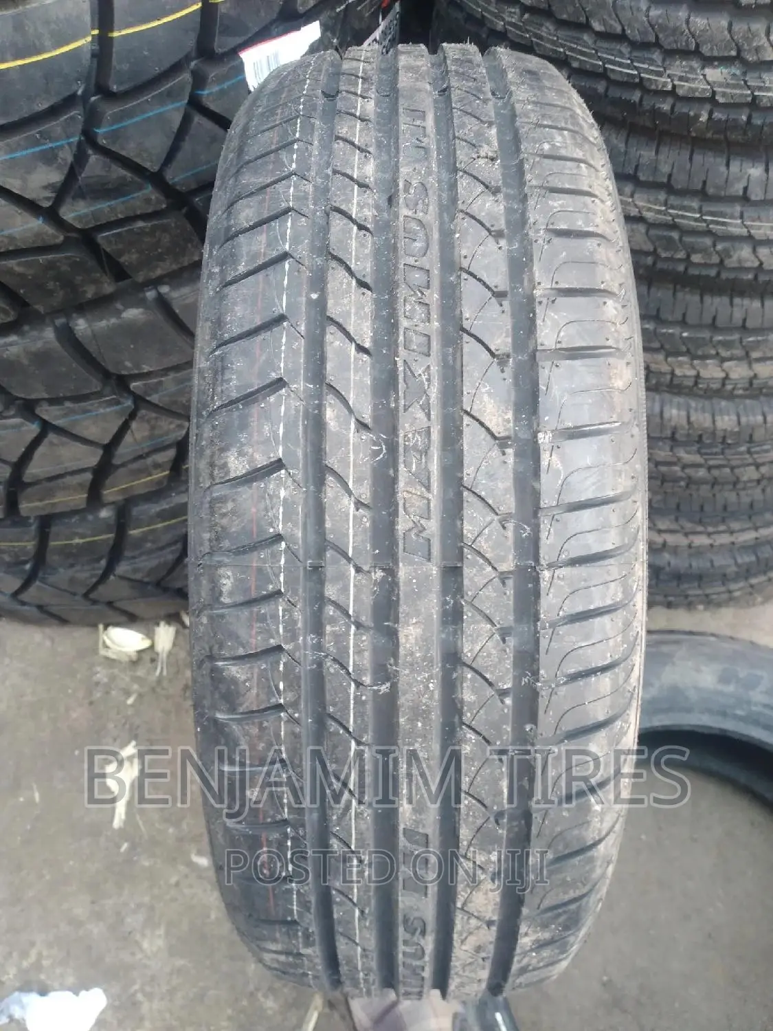Maxtrek Tires Sizes 215/60r17 Radial Tubeles.