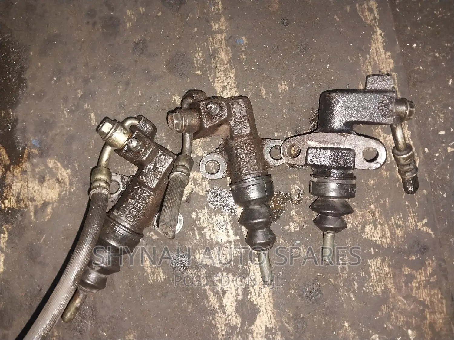Slave Cylinder Nissan Sahara and Nissan Td27