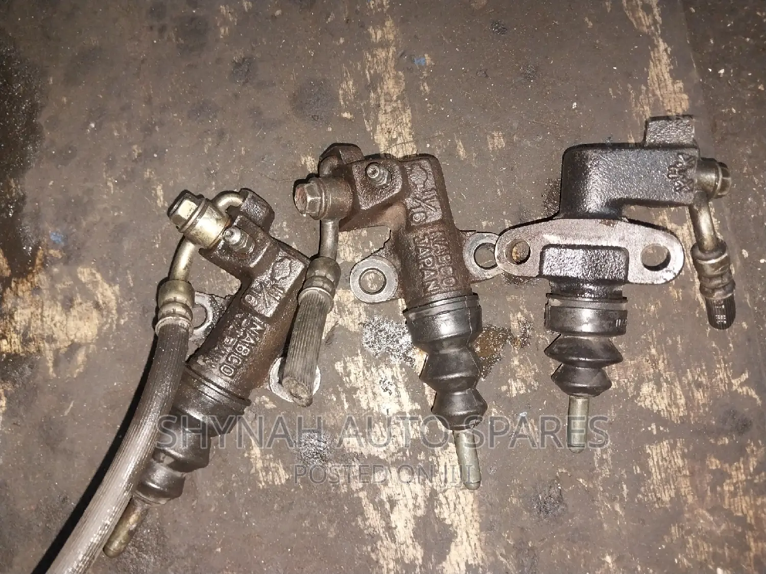 Slave Cylinder Nissan Sahara and Nissan Td27