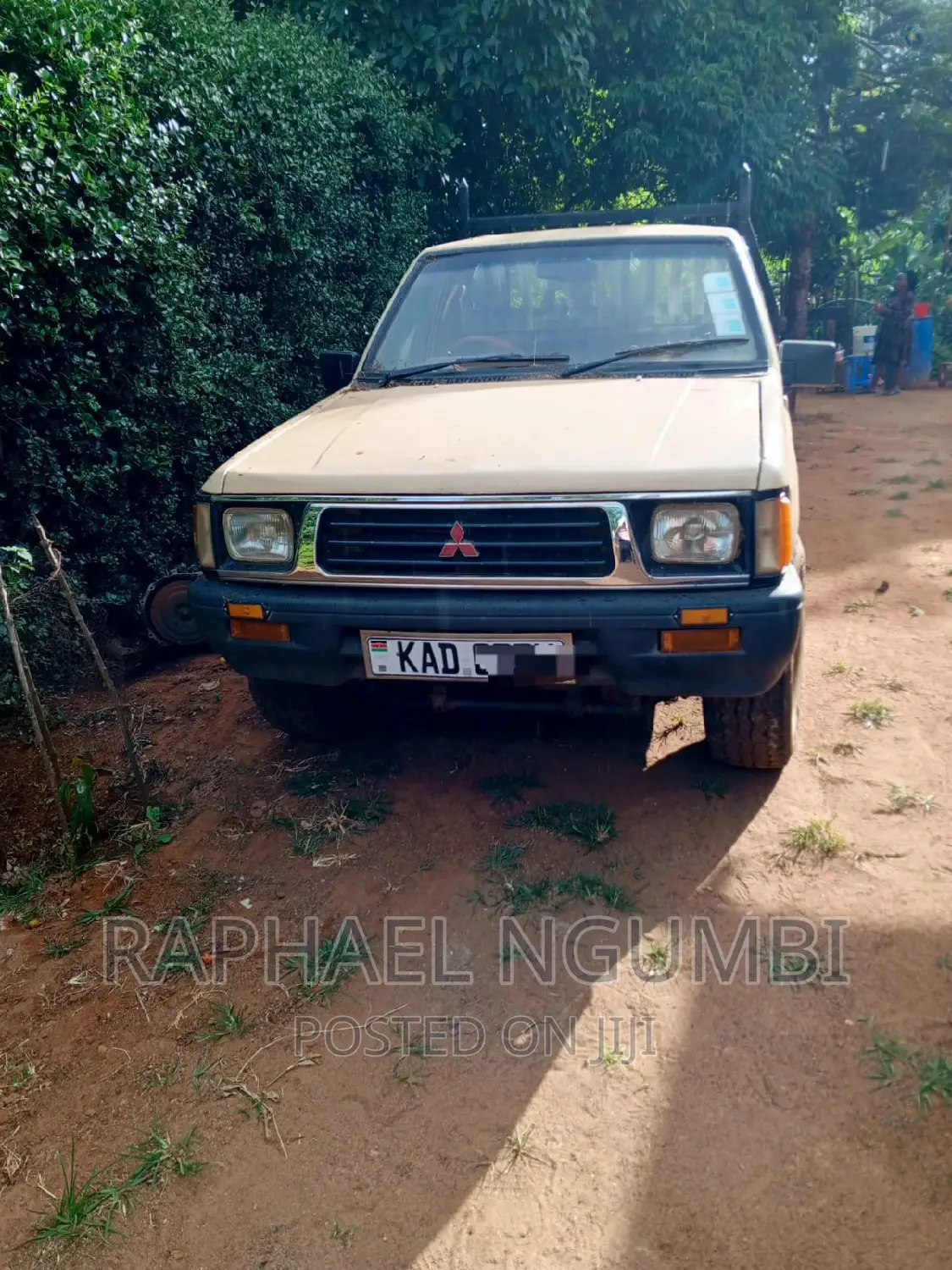Mitsubishi L200 1999 Yellow