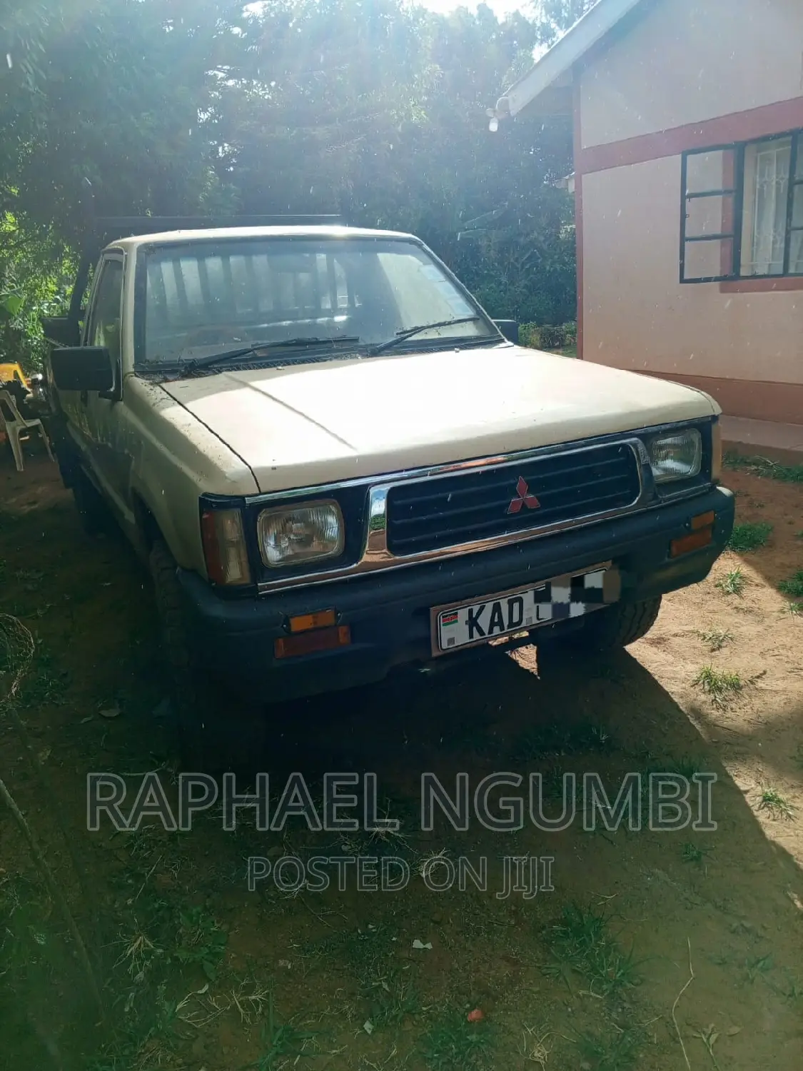 Mitsubishi L200 1999 Yellow