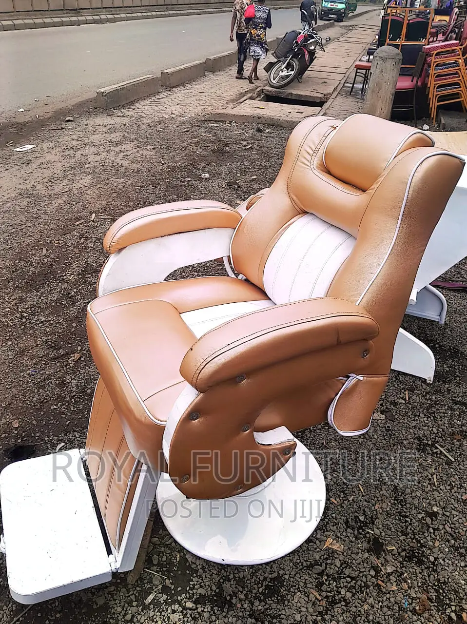 Kinyozi Seats Gold and White