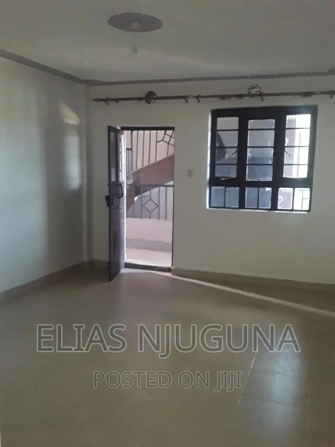 2bdrm Block of Flats in Thome Five for rent