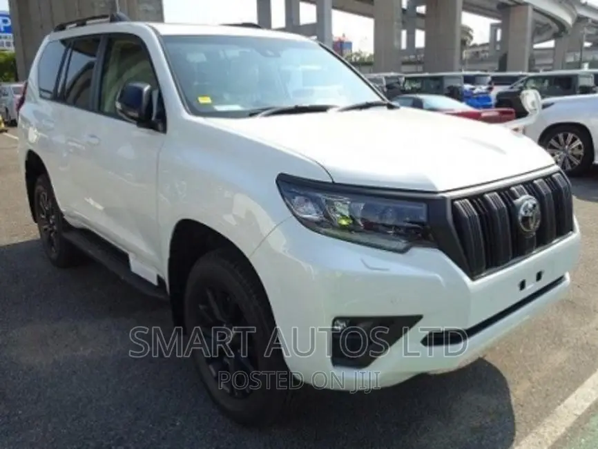 New Toyota Land Cruiser Prado 2023 Pearl