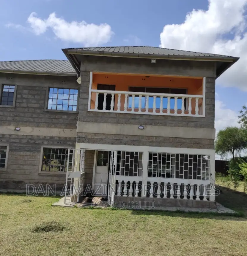 4bdrm Maisonette in Rangau On 1/2 Acre, Ongata Rongai for sale