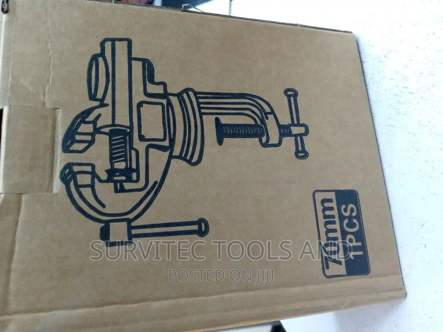 Bench Vice With G-Clamp
