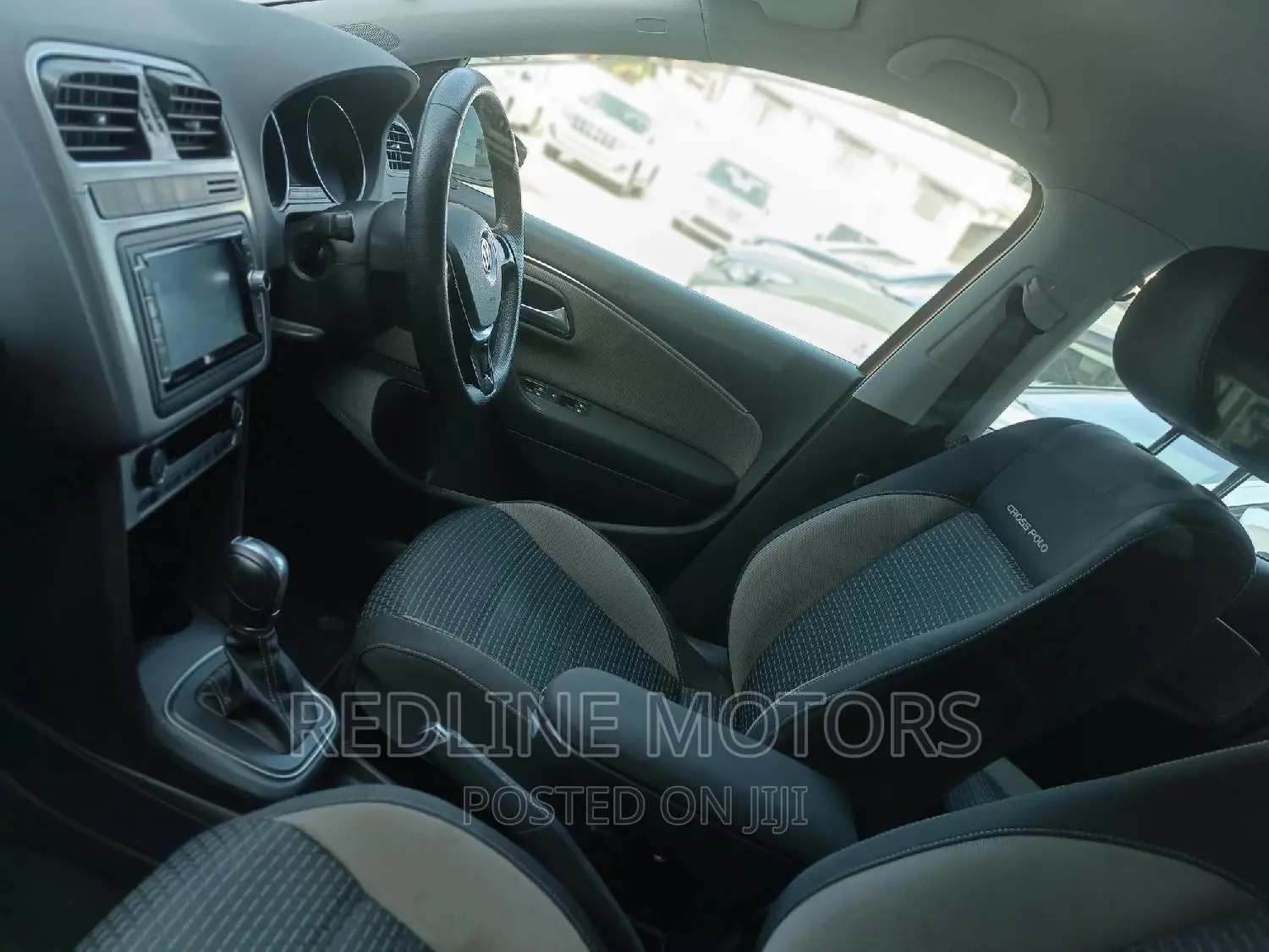 Volkswagen Polo 2016 Brown
