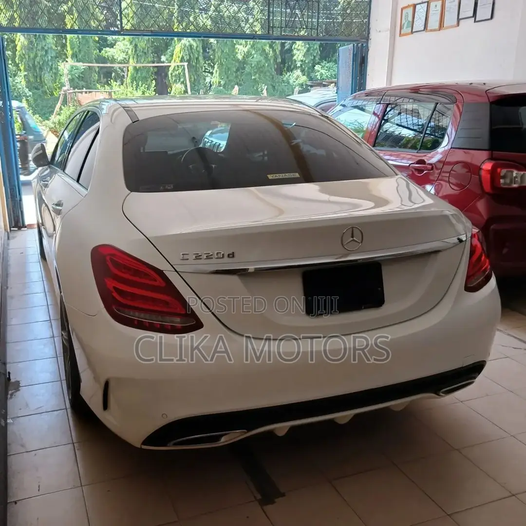 Mercedes-Benz C220 2016 Pearl