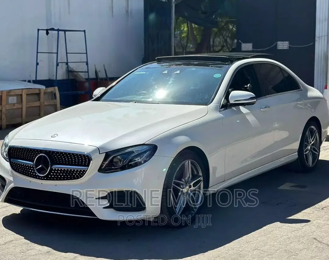 Mercedes-Benz E200 2016 Pearl