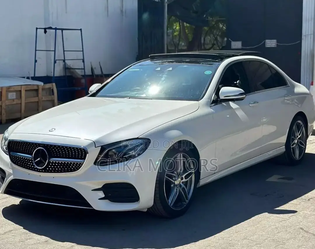 Mercedes-Benz E200 2016 Pearl