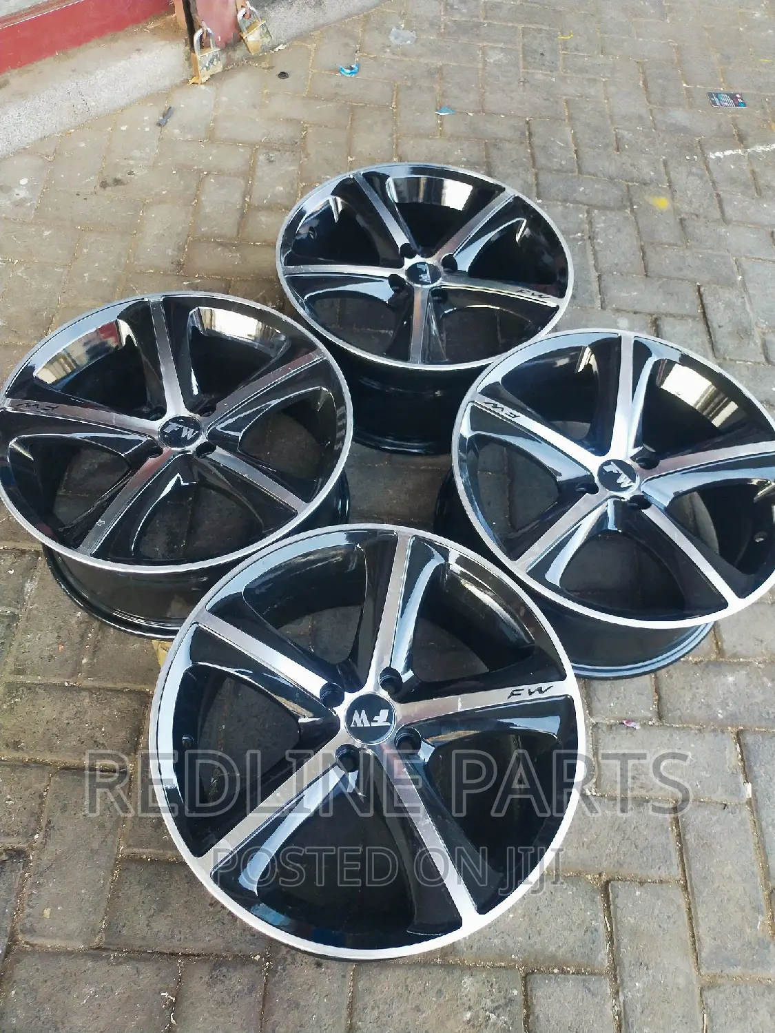17 Inches 4holes Toyota Alloys