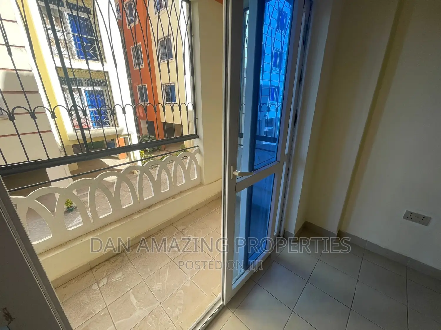 3bdrm Apartment in Msa With Swimming, Mtwapa for sale