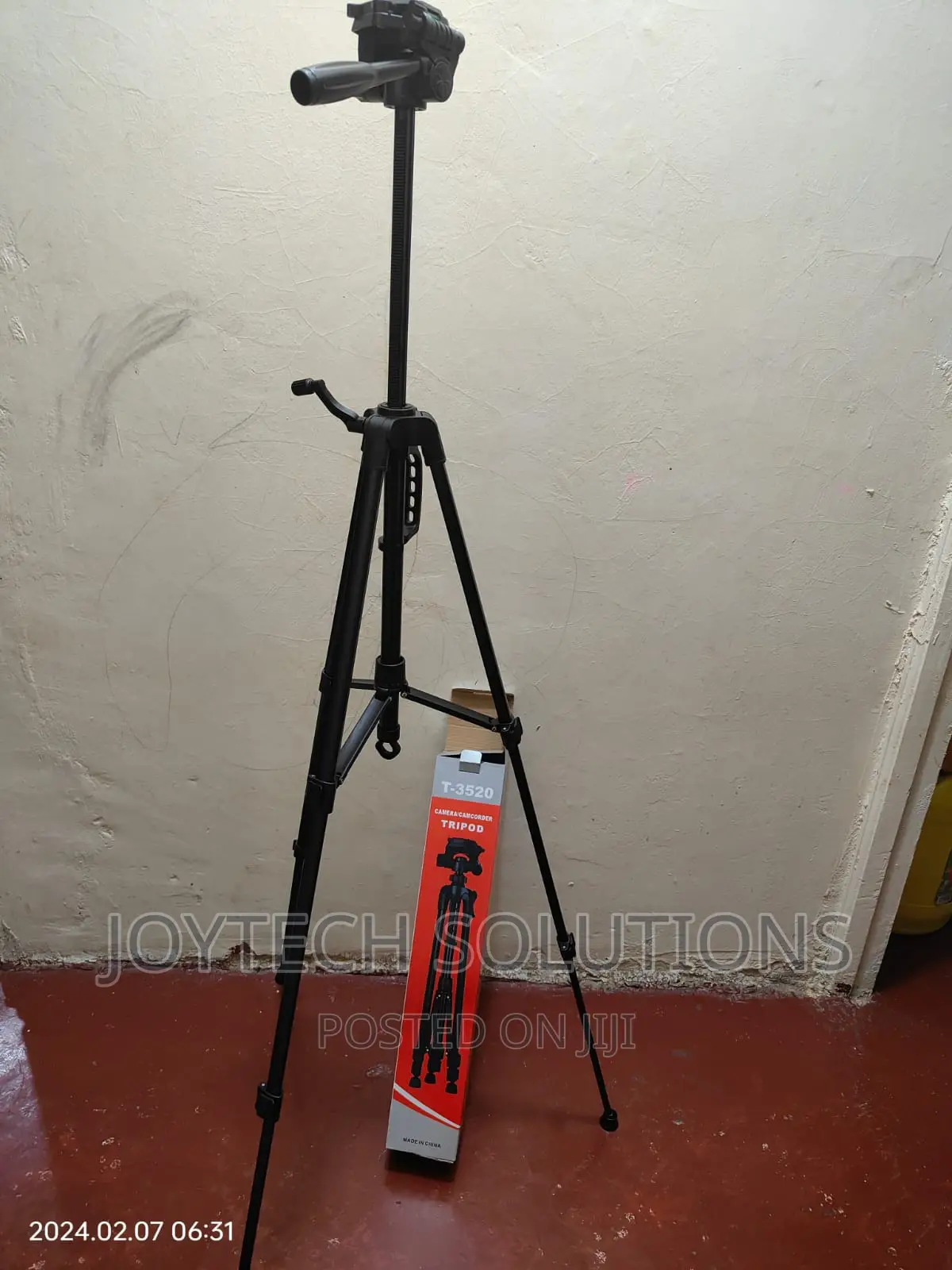 Tall Tripod Stand for Camera and Mobile Phones
