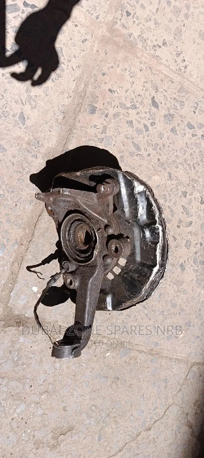 Hilux Surf,Millenium Stopper Axle 4-Wheel Drive Available.