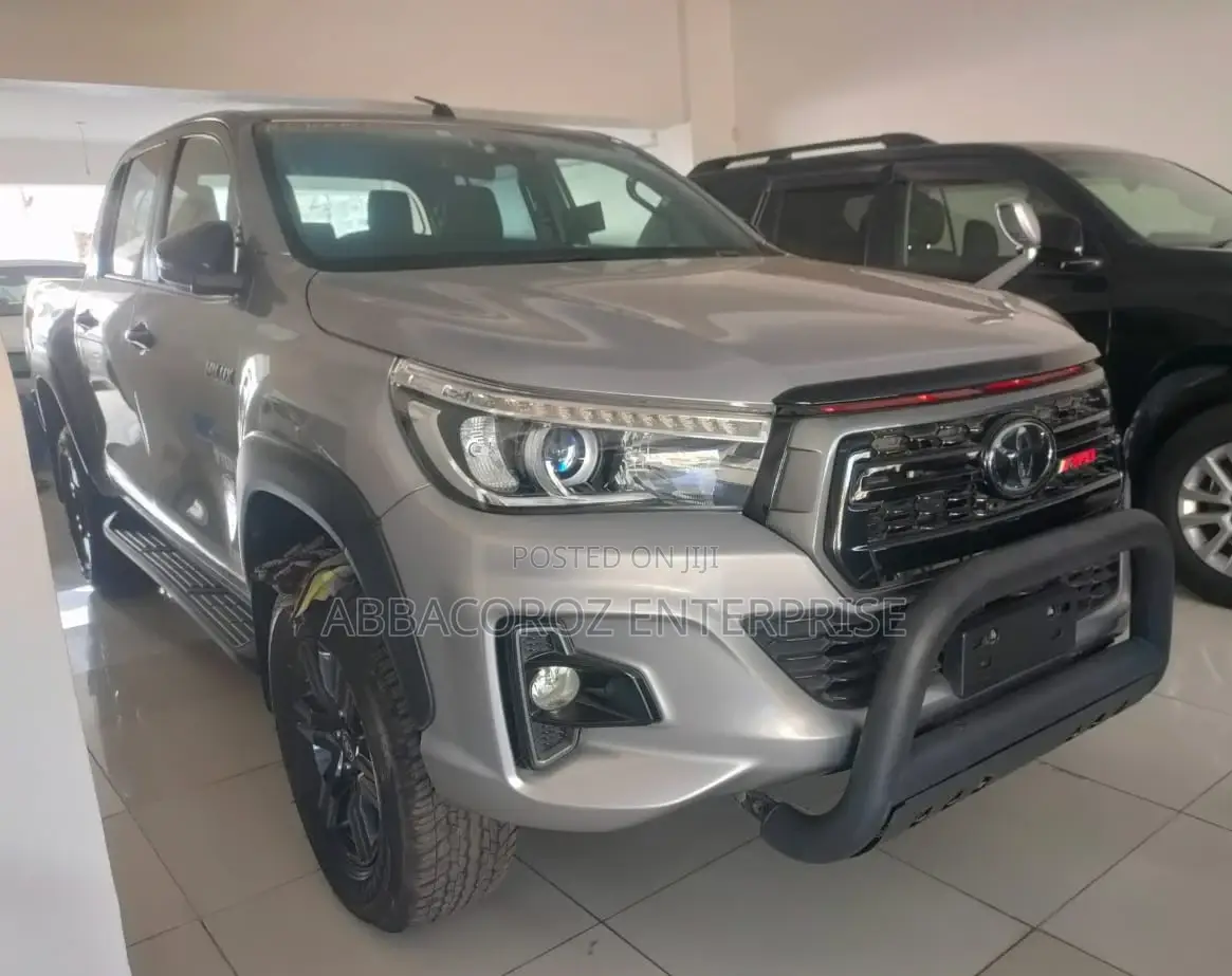 Toyota Hilux 2017 Gray