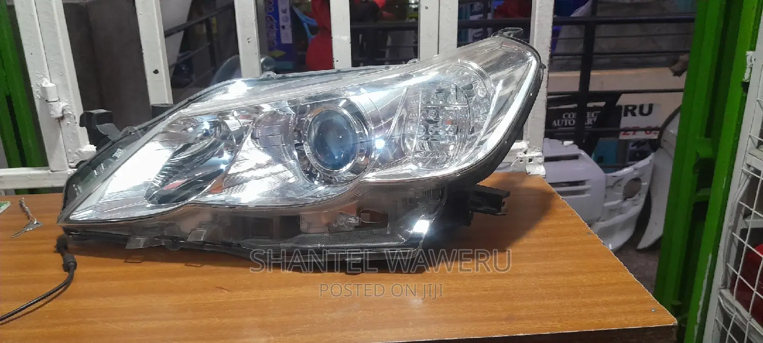 Mark X 2010_2012 Headlight