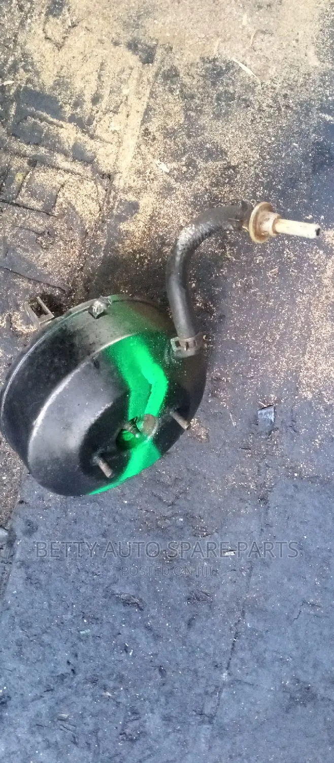 Toyota Corolla 91 Booster