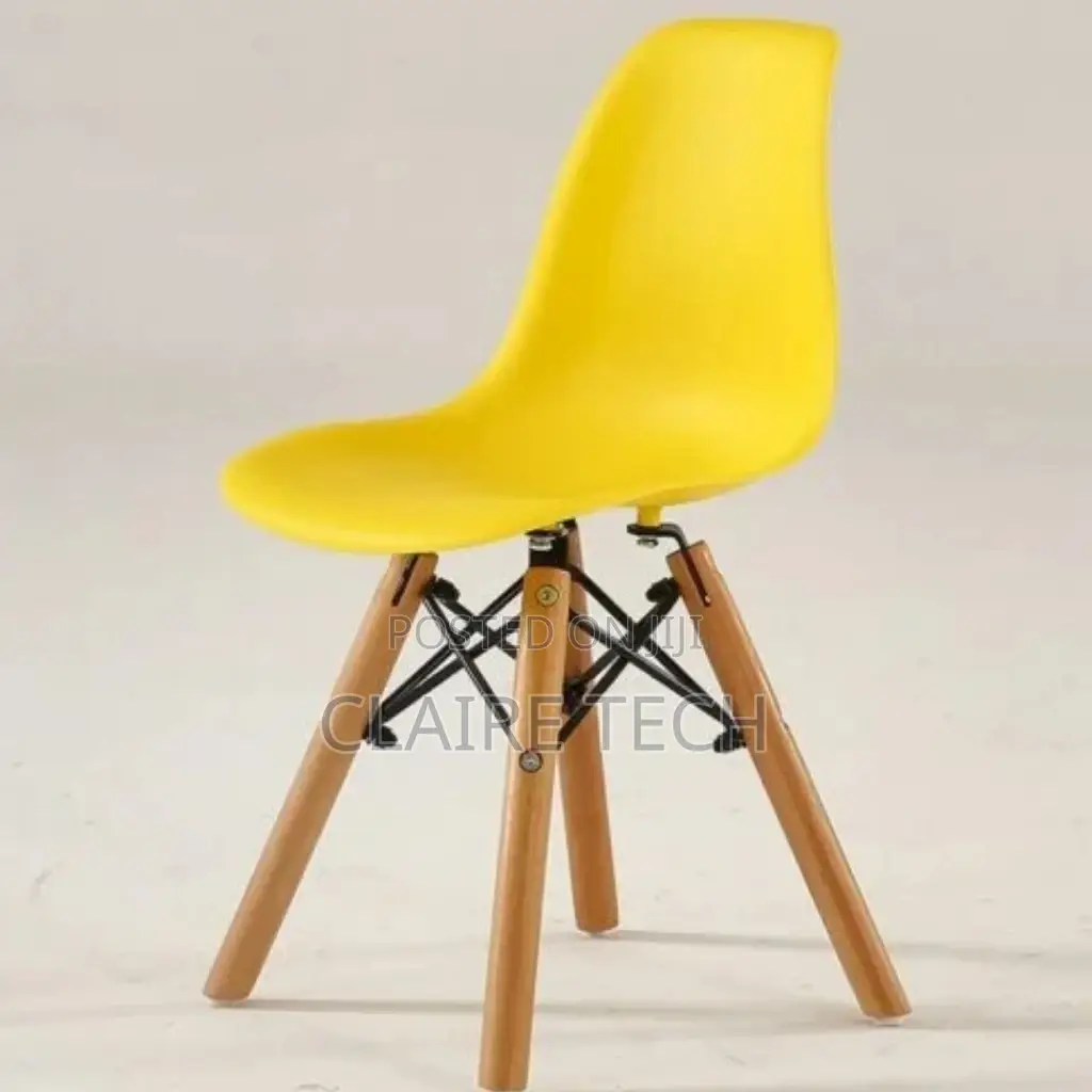 Eames Plastic Yellow Chair.