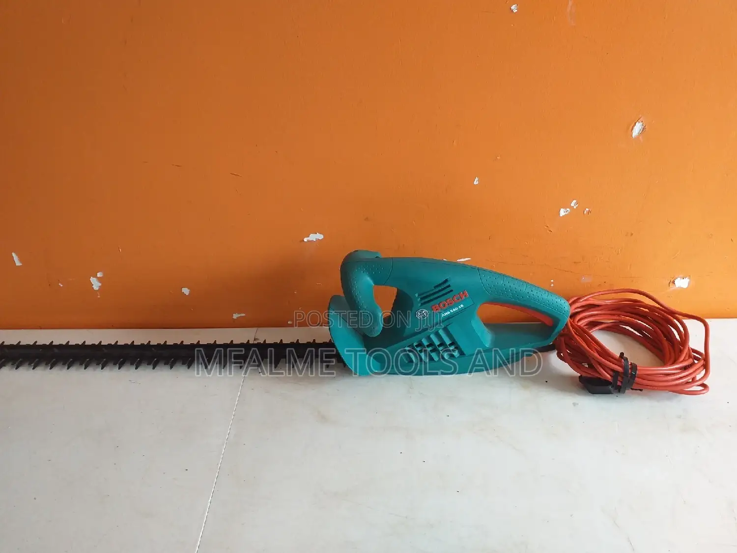 Hedge Trimmer - Bosch 240v 450w Corded Electric Ex-Uk