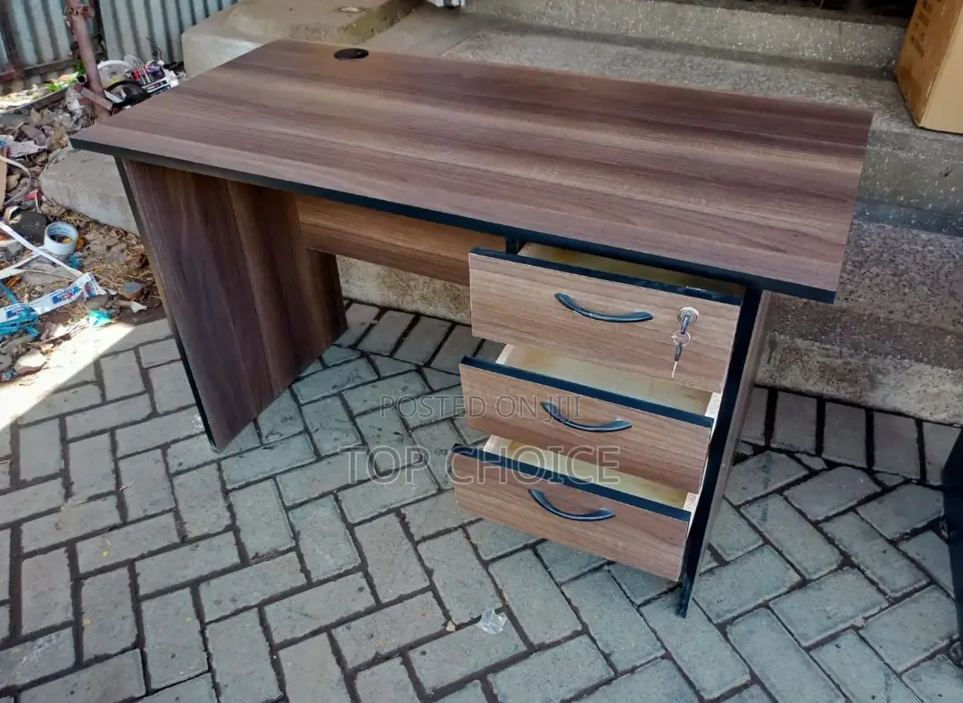 Computer Table , Computer Tables 3fts.