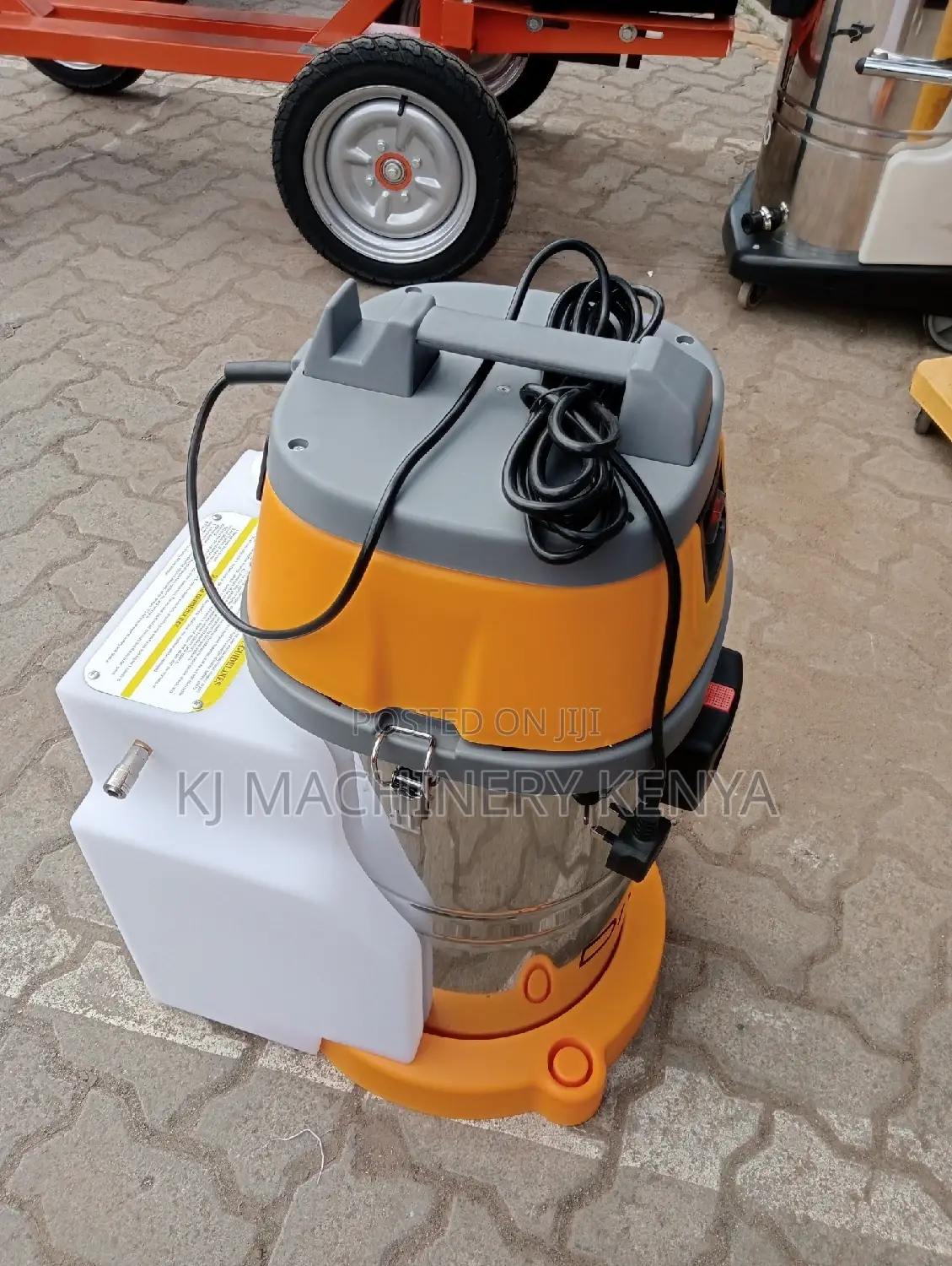 Divo Carpet Cleaner 35litres