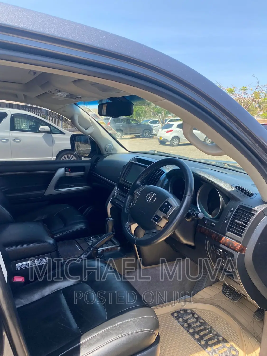 Toyota Land Cruiser 2011 Gray