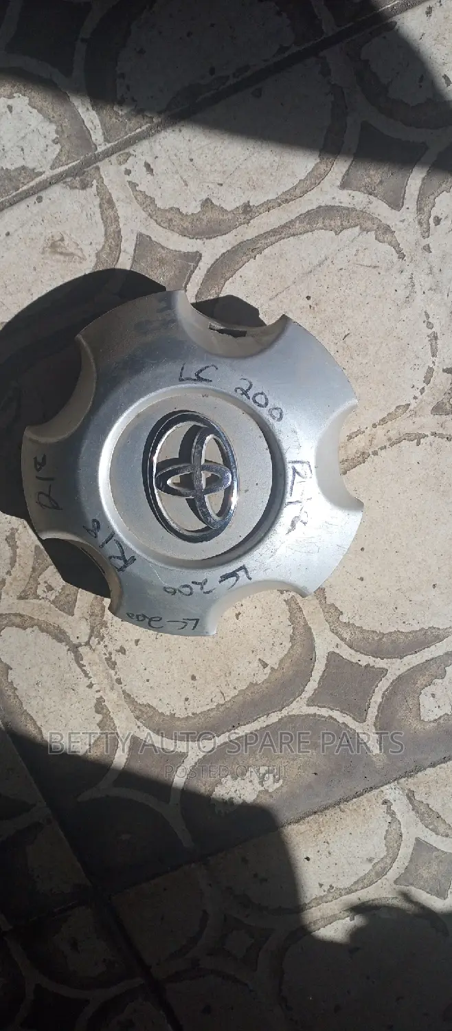 Toyota Vigo Wheel Cups