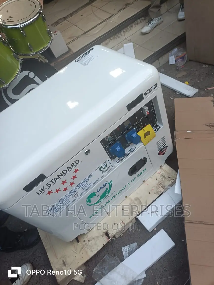 UK Standard Diesel Silent Generator