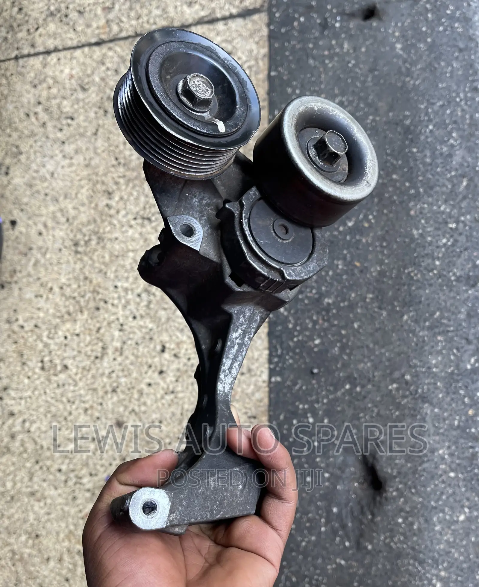 HR12 4wd Tensioner