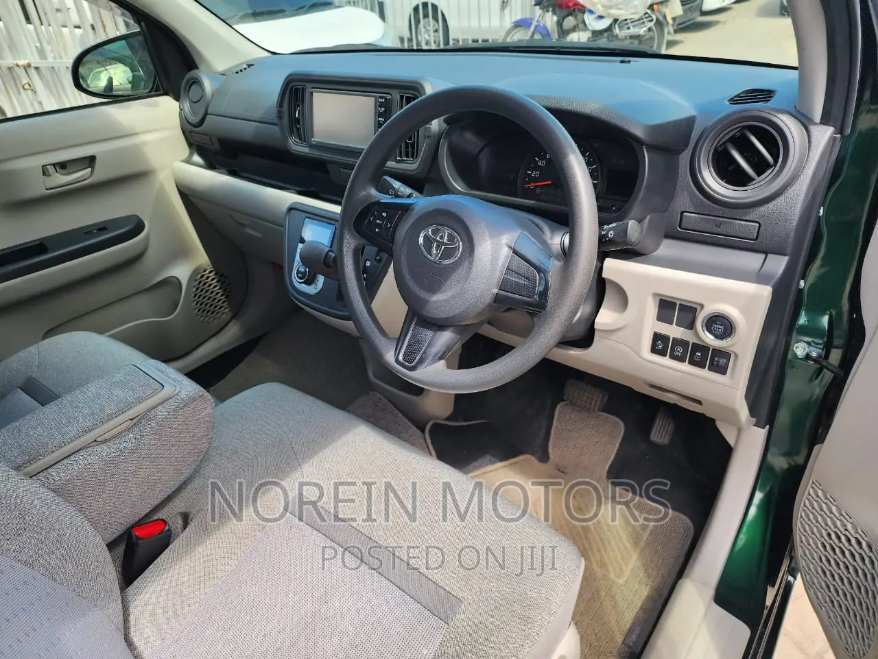 Toyota Passo 2017 Green