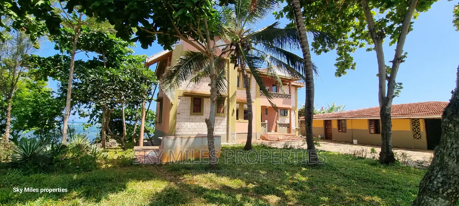 Furnished 4bdrm Villa in Kanamai, Kikambala for sale