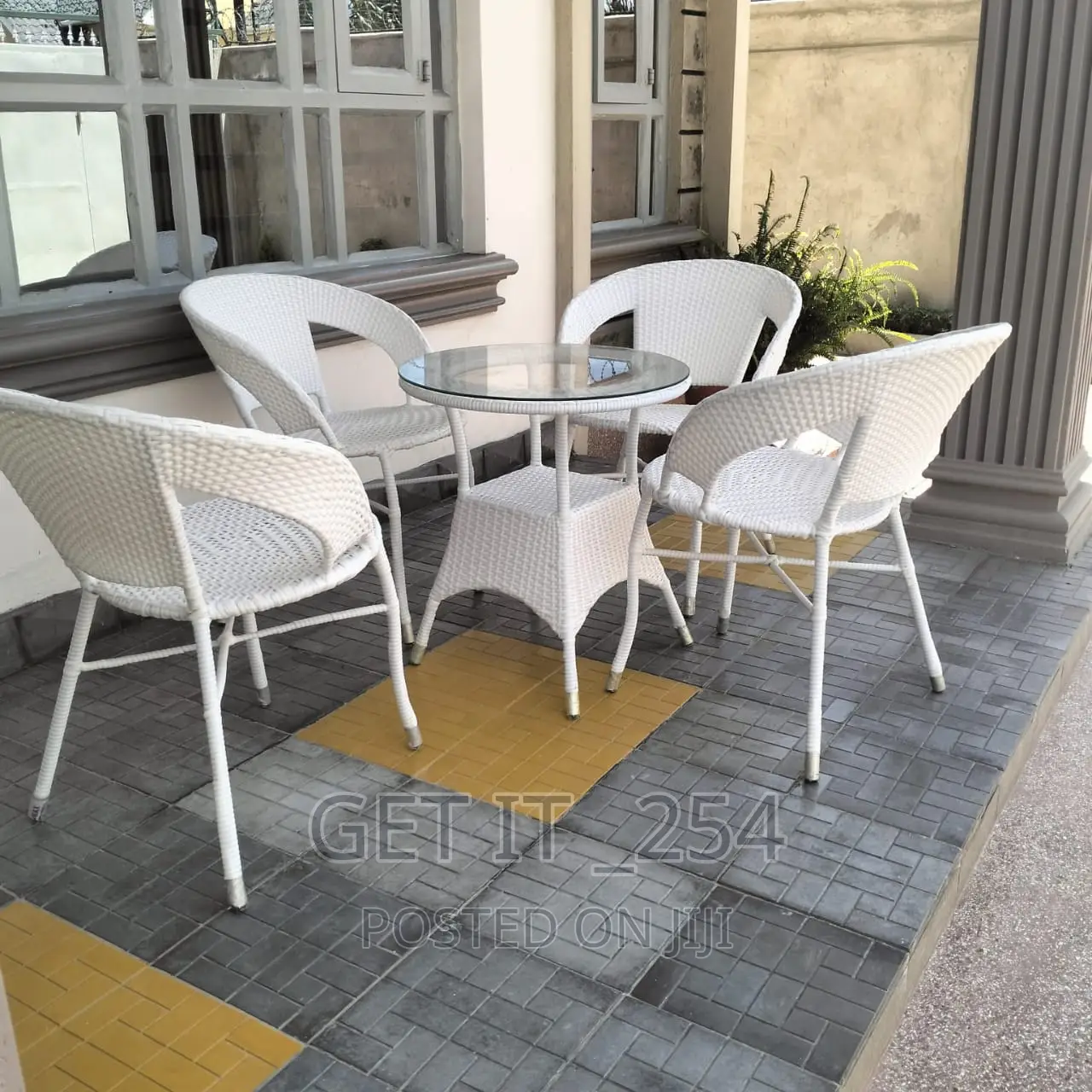 2 Seater Balcony/Outdoor Set (Inc Table)