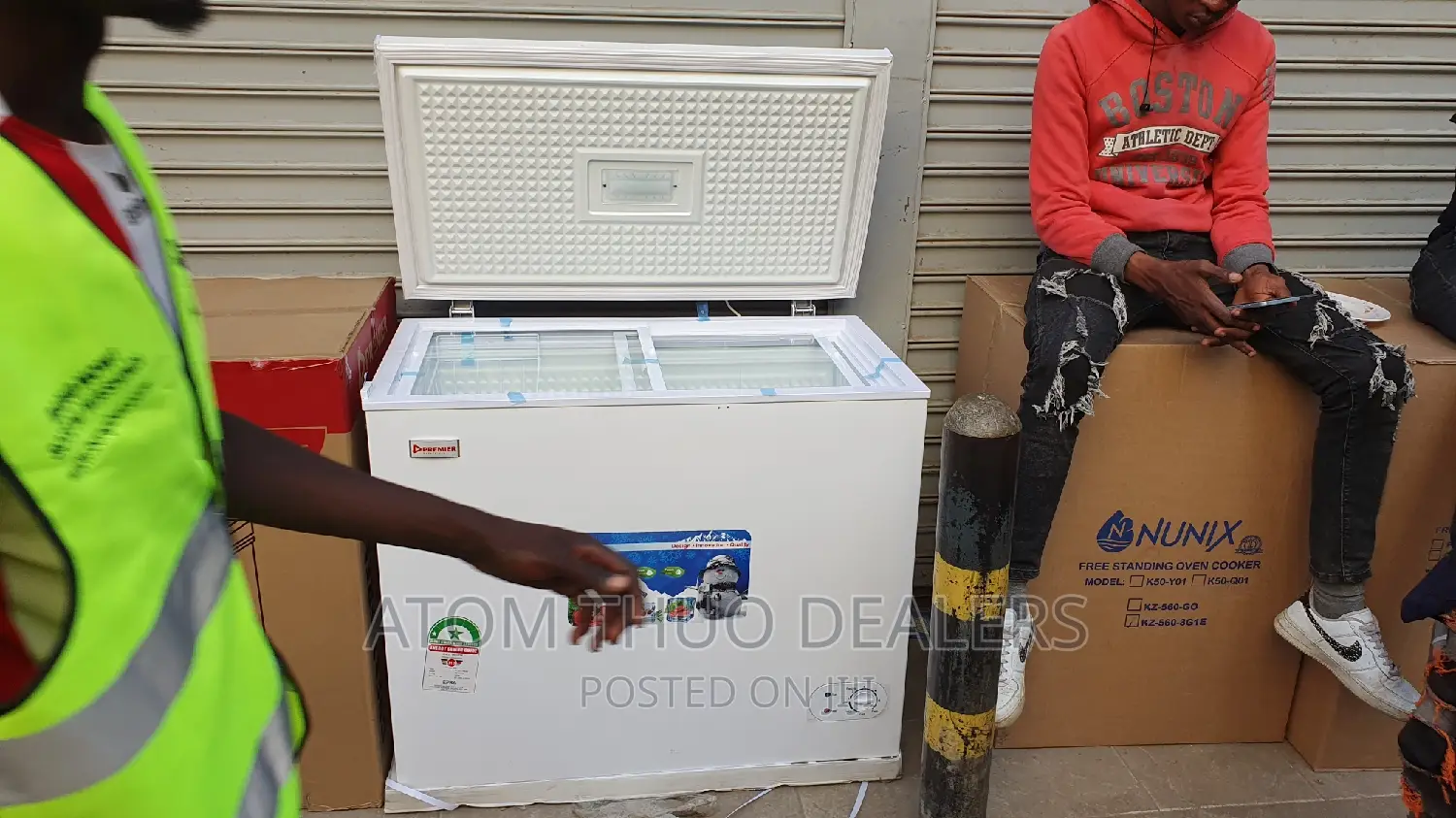 Premier 200lt Deep Freezer/ Chest Freezer 