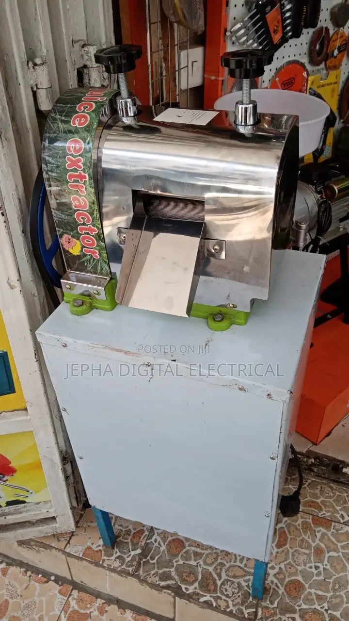 Sugarcane Extractor Machine