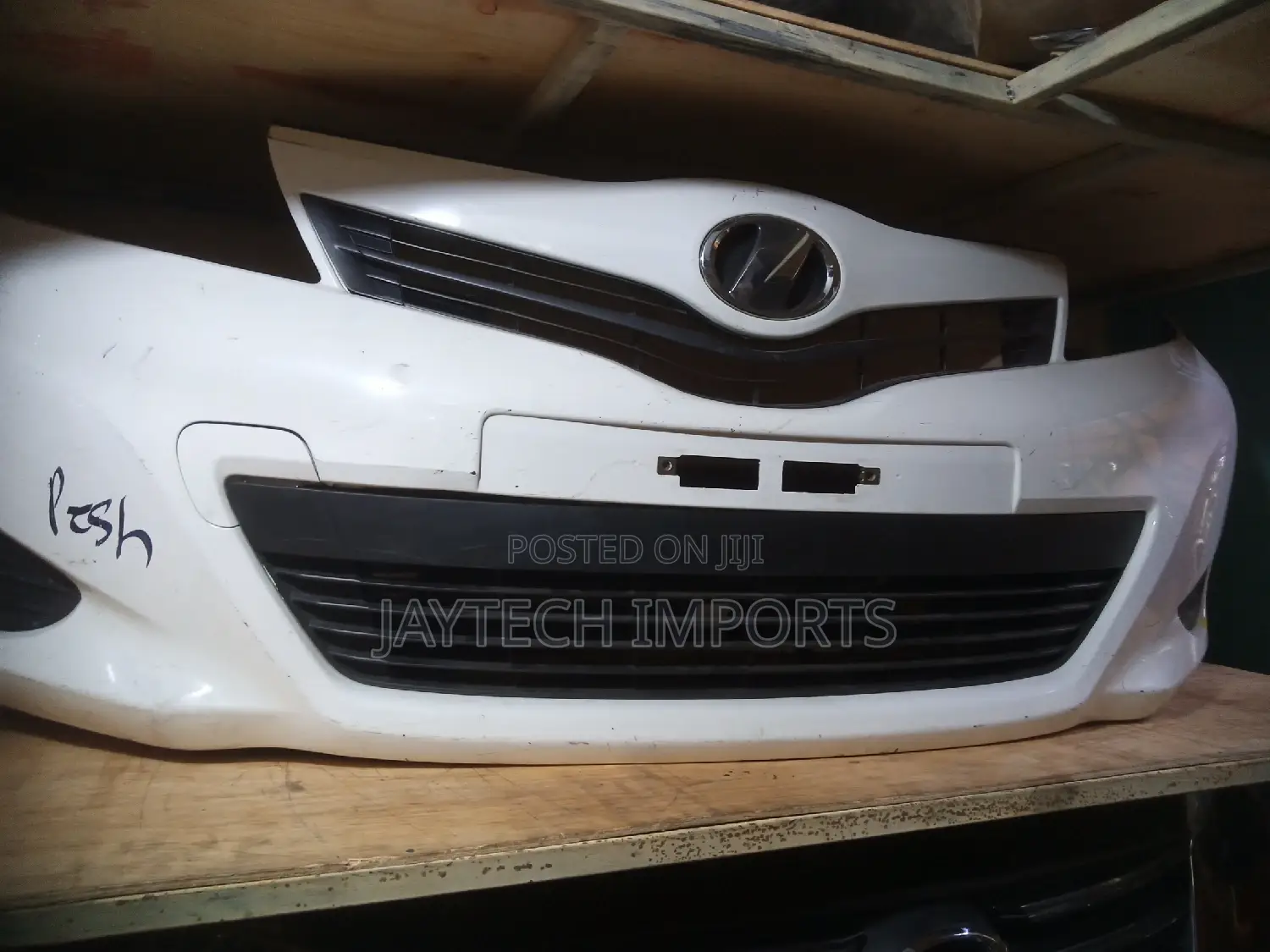 Juwella Vitz Fronbumper