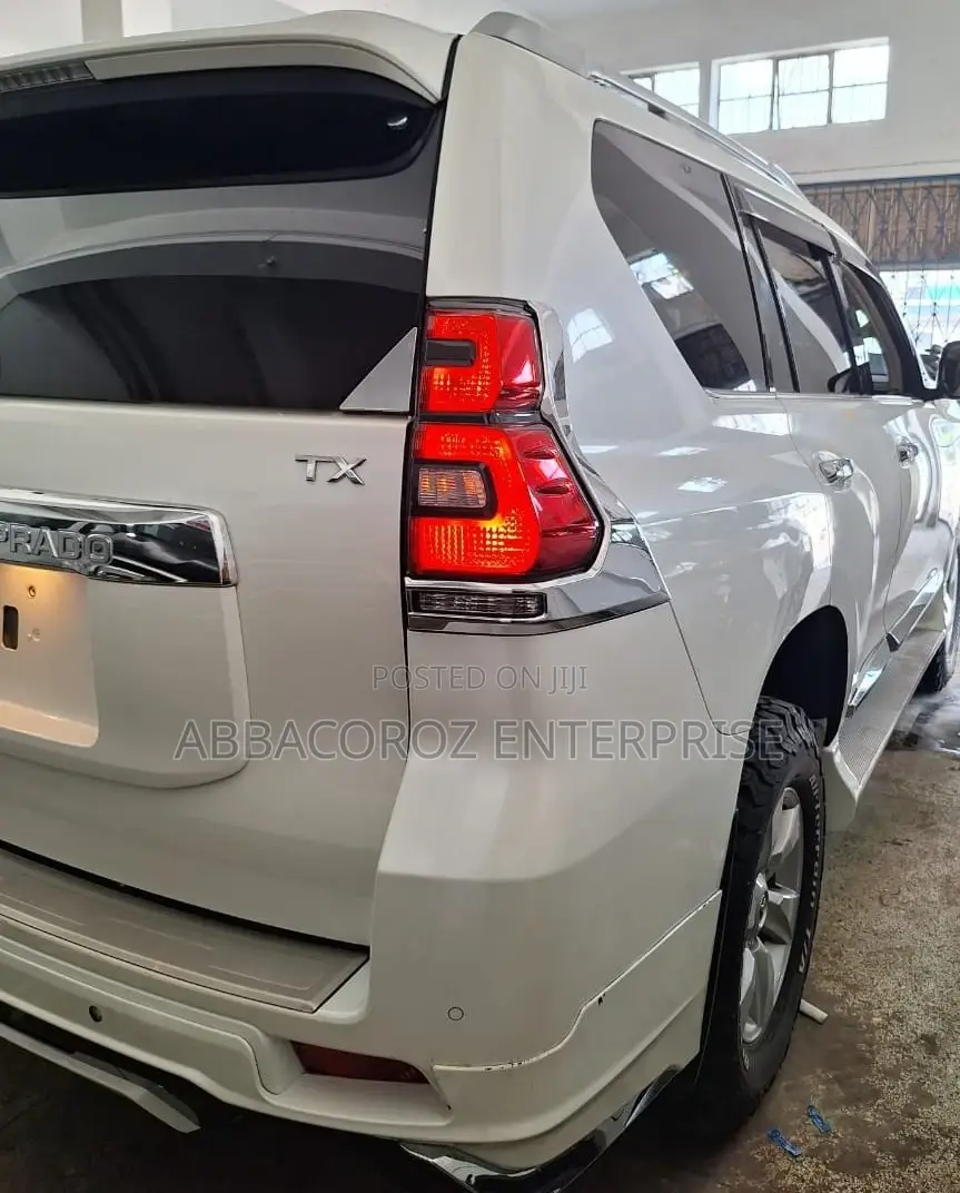 Toyota Land Cruiser Prado 2.7 2018 Pearl