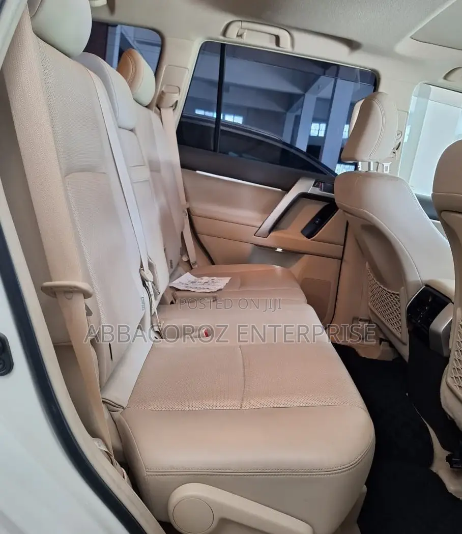 Toyota Land Cruiser Prado 2.7 2018 Pearl