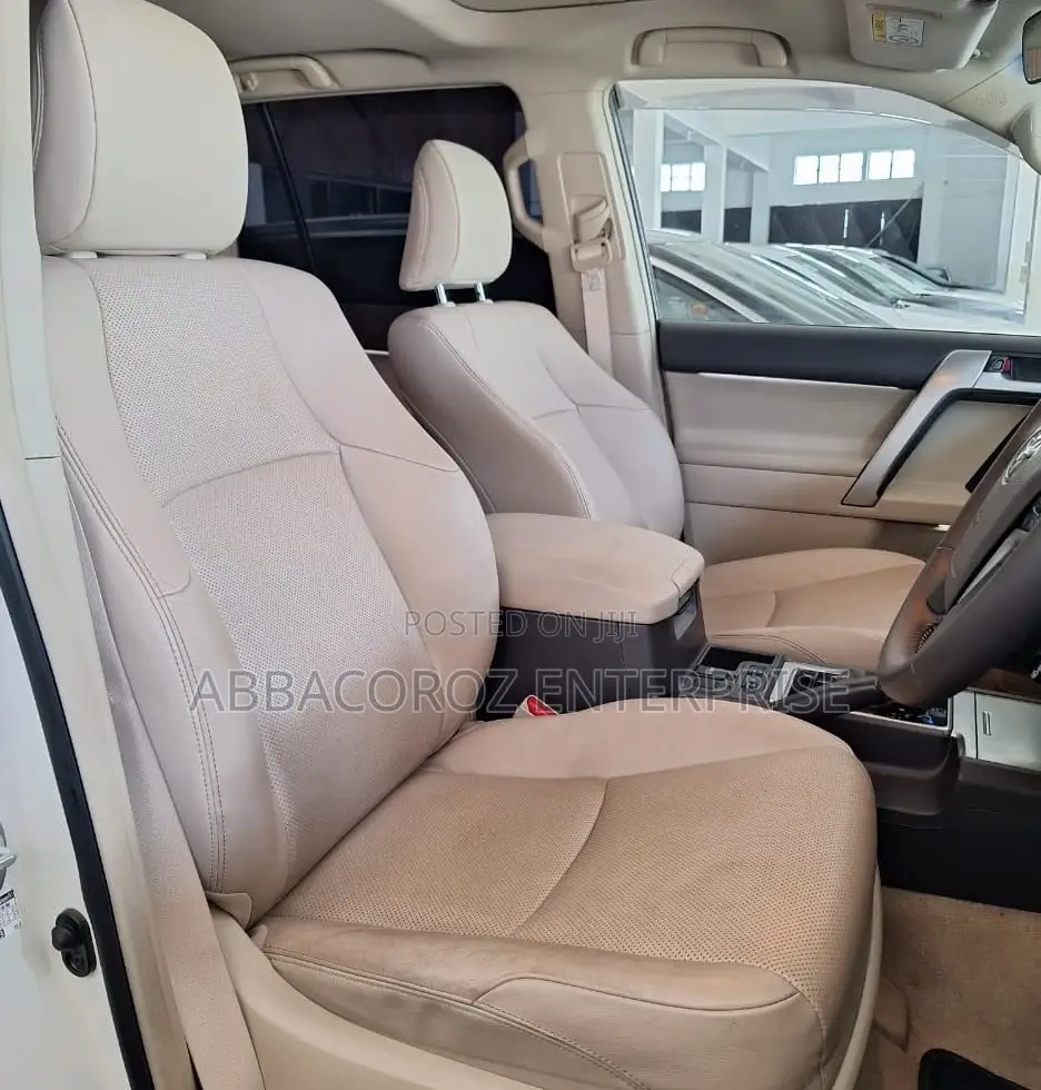 Toyota Land Cruiser Prado 2.7 2018 Pearl