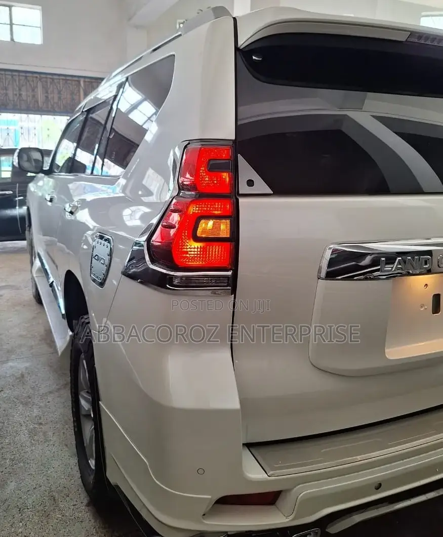 Toyota Land Cruiser Prado 2.7 2018 Pearl