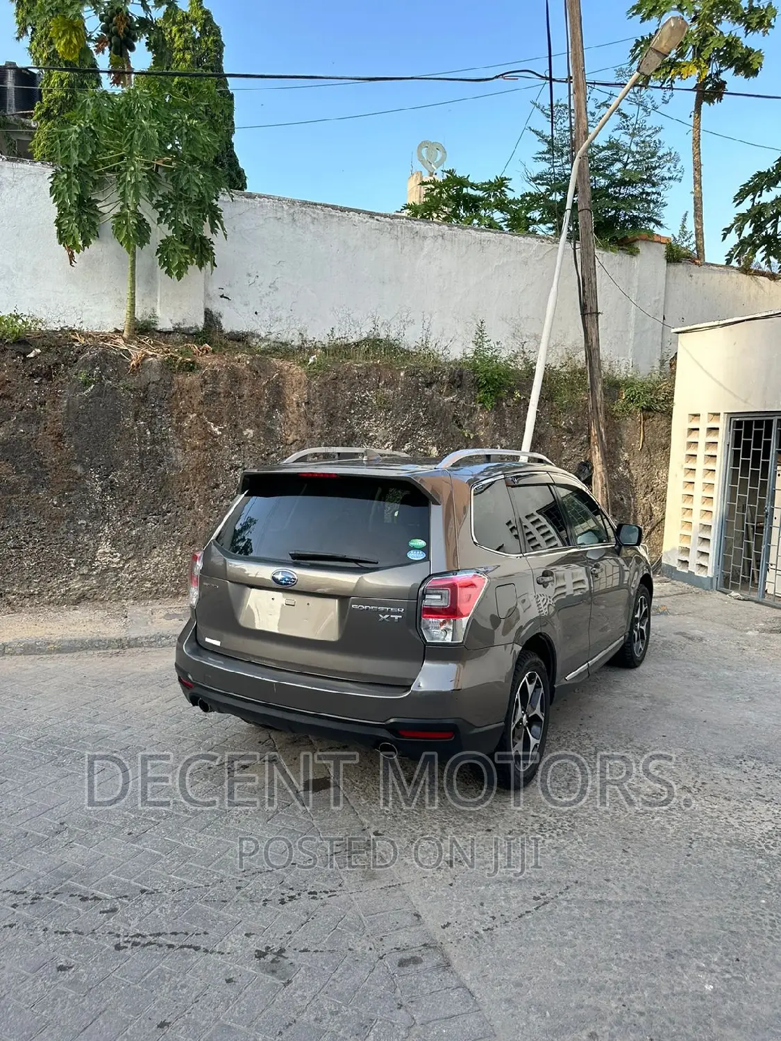 Subaru Forester 2.0XT Touring AWD 2017 Brown