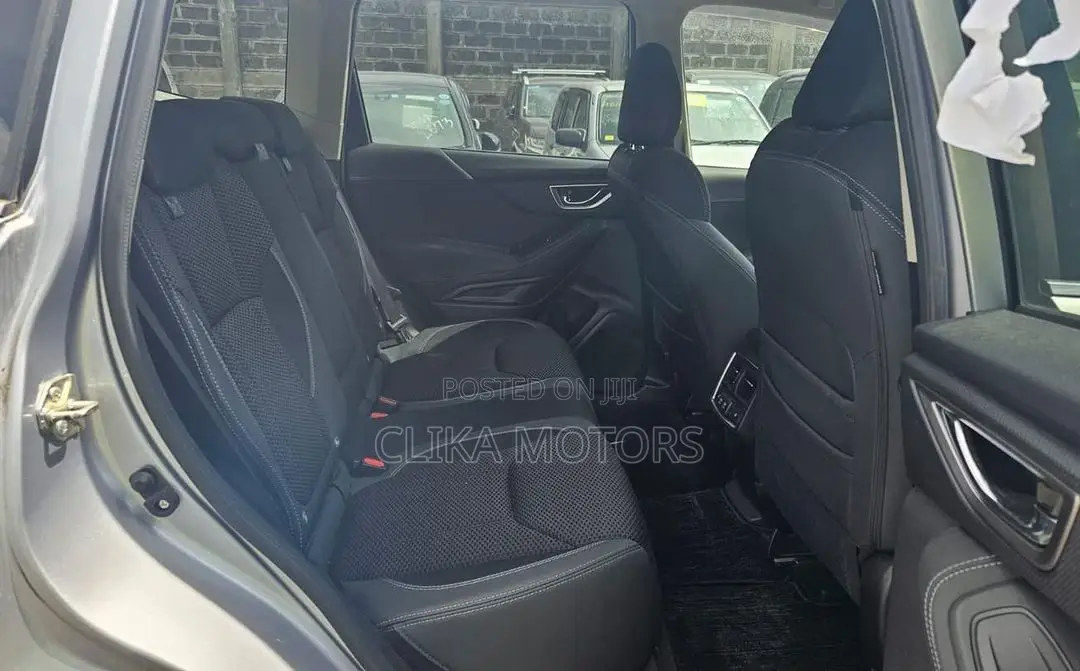 Subaru Forester 2018 Silver