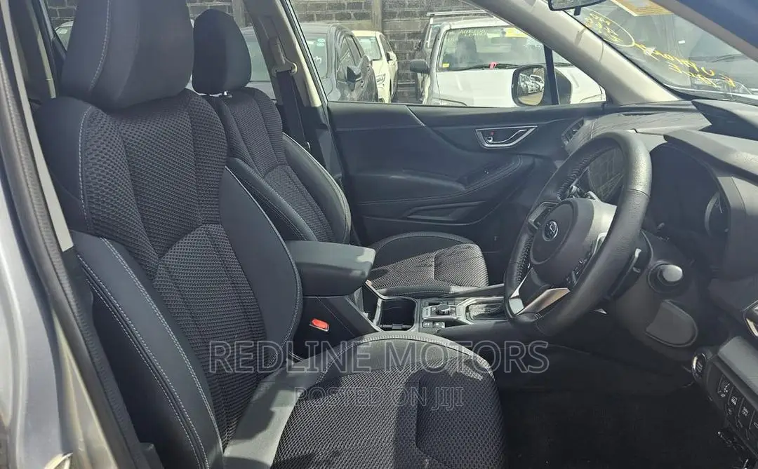 Subaru Forester 2018 Silver