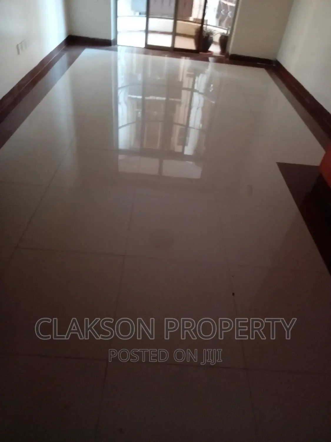 3bdrm Apartment in Lavington for sale