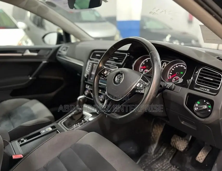 Volkswagen Golf 2017 Matt Black