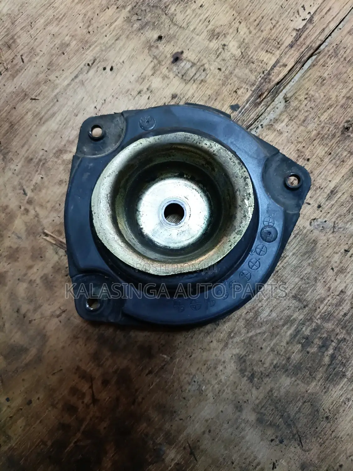 Shock Mount Nissan Tiida And. Note