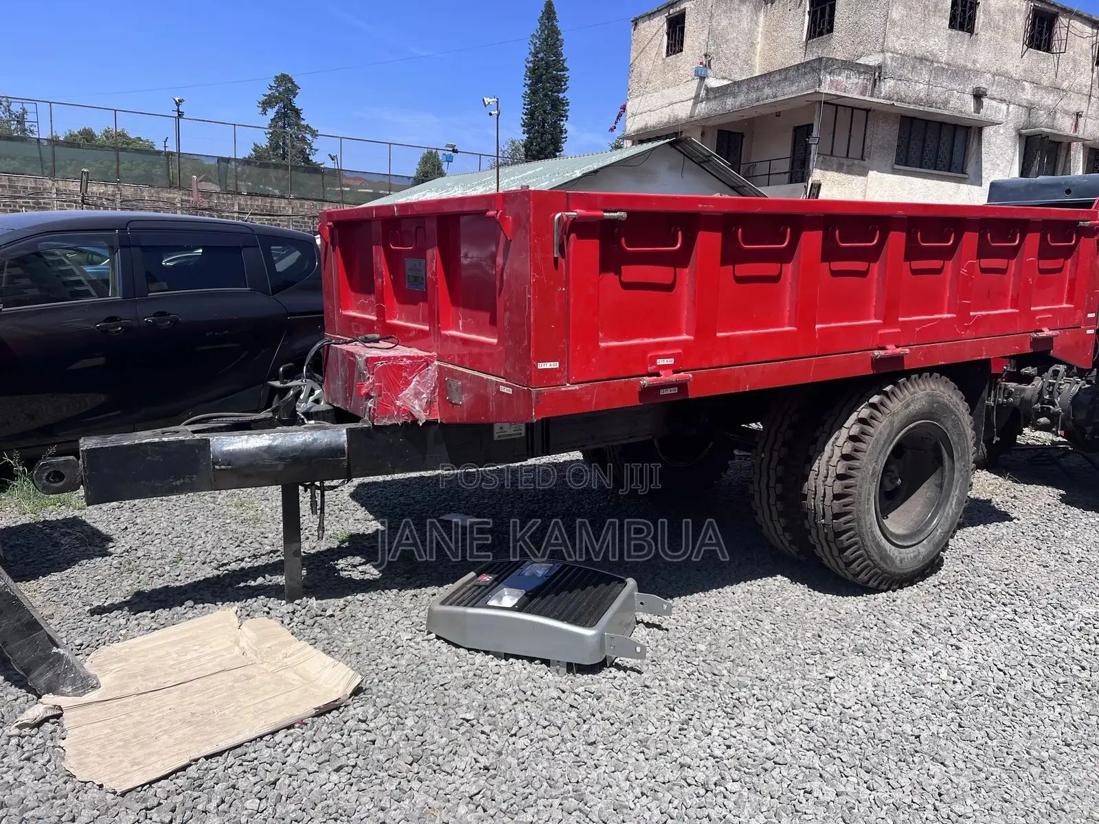 12 Feet by 7 Feet Hydraulic Trailer