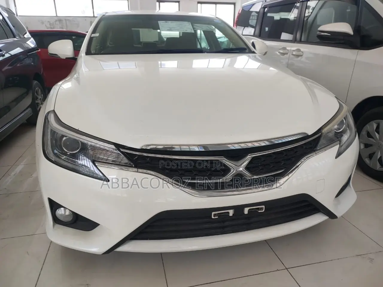 Toyota Mark X 2.5 AWD 2016 Off white