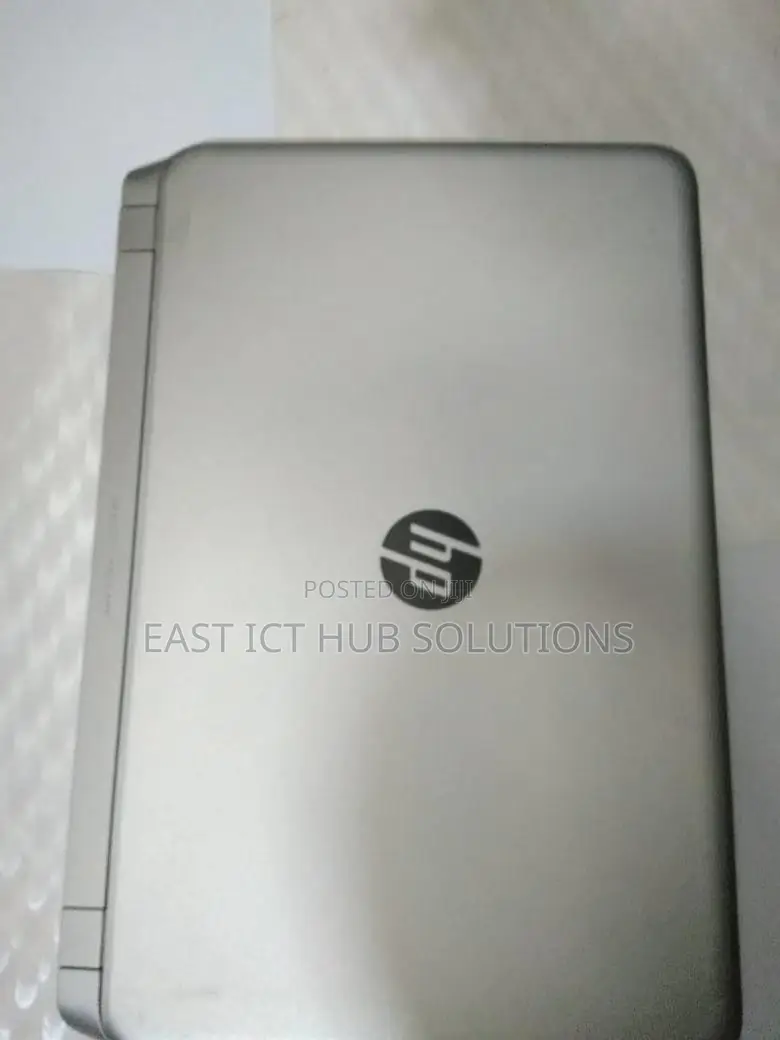 New Laptop HP 15-Ra003nia 8GB Intel Core I7 HDD 1T