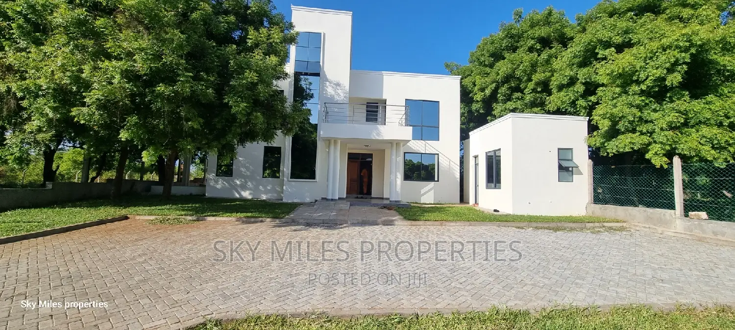 4bdrm Villa in Kuruwitu, Vipingo for sale