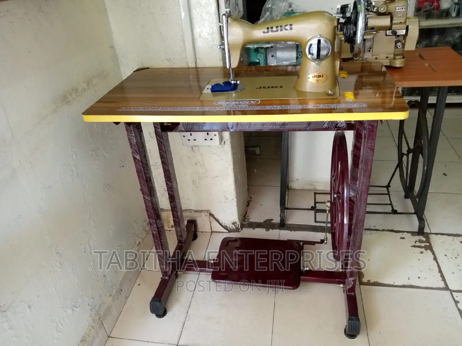Juki Domestic Sewing Machine/Industrial Sewing Machine New.
